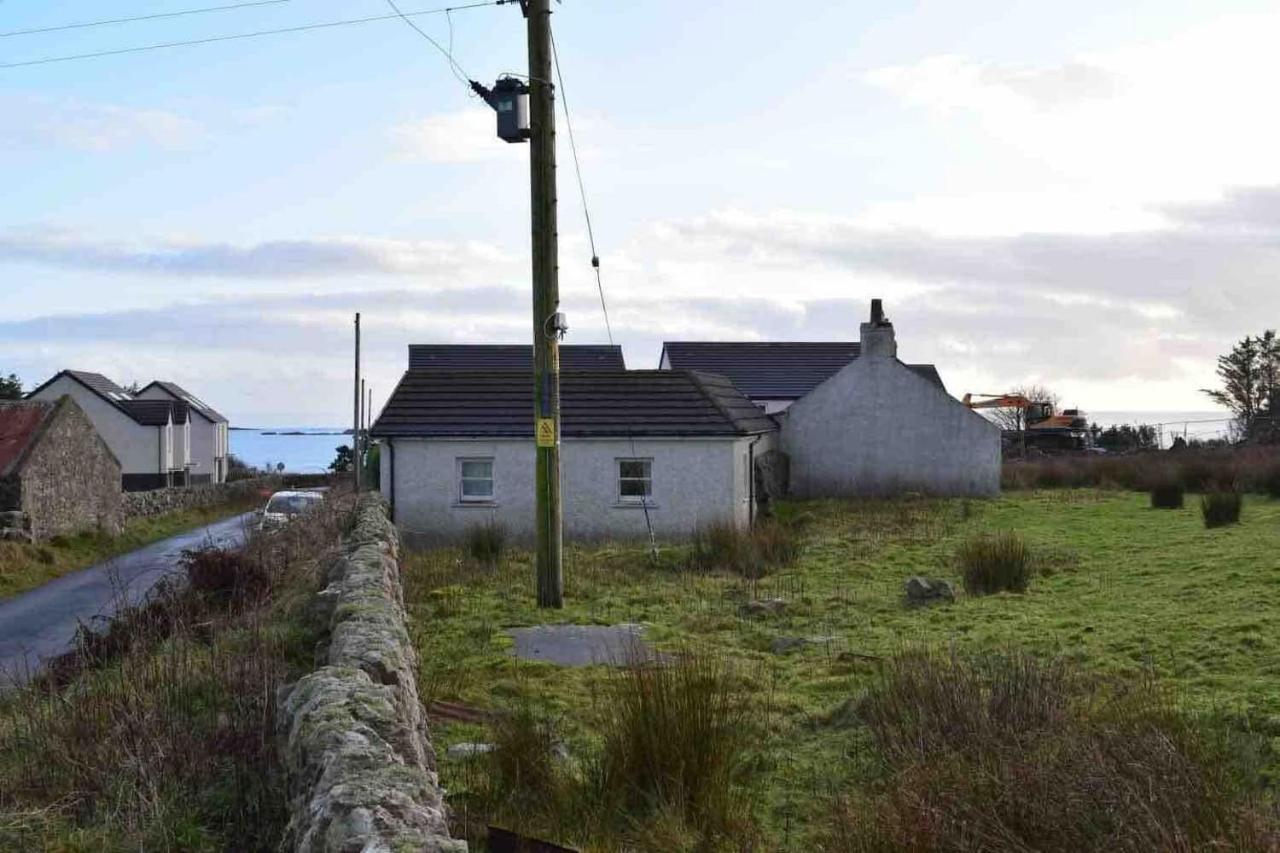 Quaint And Quirky Former Crofters Cottage In Port Ellen Eksteriør billede